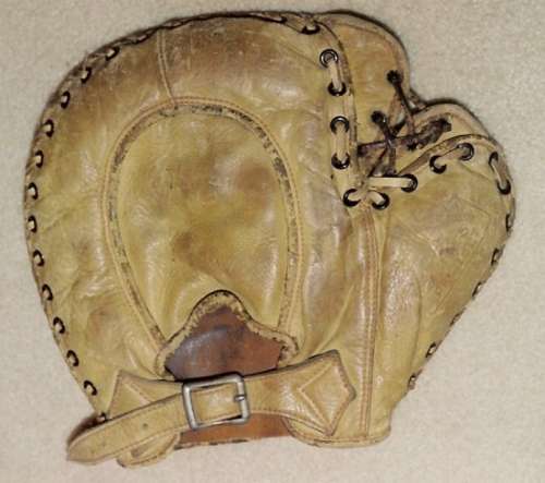 Gabby Hartnett Banner Peerless Back